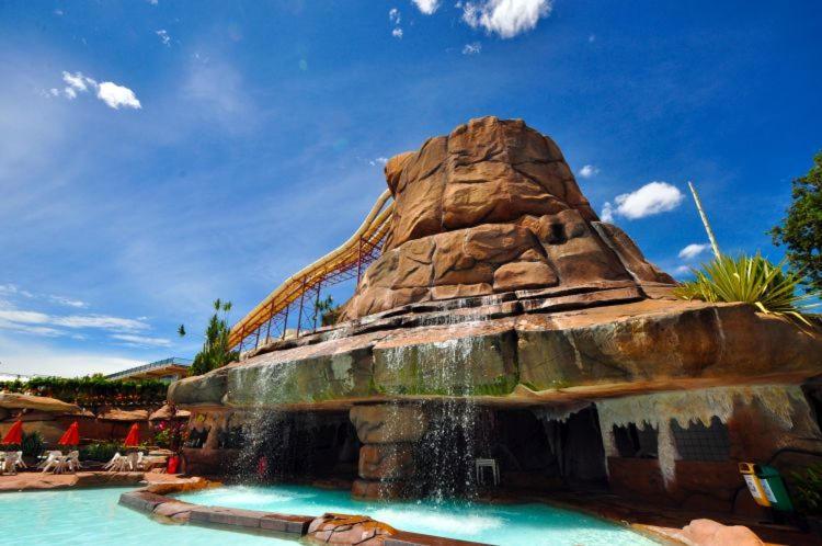 Hotel Piazza Diroma Acqua Park Caldas Novas Exteriér fotografie
